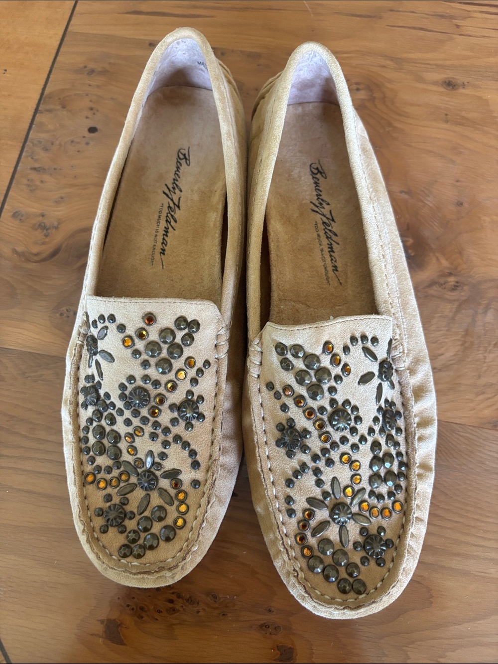 Beverly Feldman Embellished Women's Suede Loafers in Beige Studded Size 7